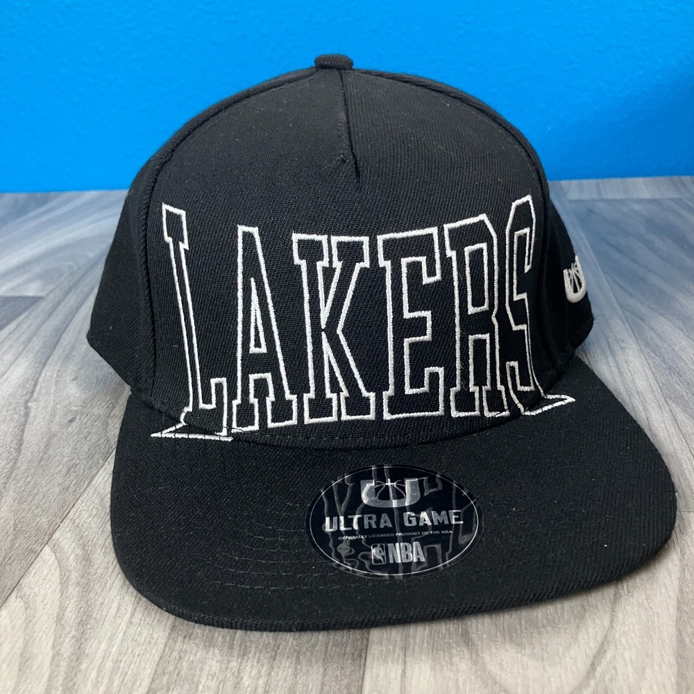 Los Angeles Lakers SnapBack Hat Ultra‎ Game All Black, Block Letters OSFM